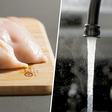 Lavar o frango antes de cozinhar é uma péssima ideia; saiba o porquê