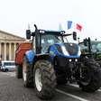 Agricultores cercam Parlamento francês com mais de 350 tratores em protesto contra acordo UE-Mercosul