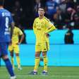Cristiano Ronaldo faz gesto polêmico contra arbitragem