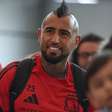 Ex-Flamengo, Vidal se vê melhor que figuras como Gerrard, Iniesta e Xavi