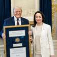 Trump agradece a Corina Machado por presenteá-lo com Nobel da Paz