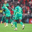 Senegal ameaça abandonar final, vê Marrocos perder pênalti polêmico e conquista a Copa Africana