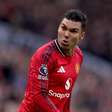 Técnico do Manchester United explica saída antecipada de Casemiro