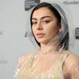 Charli XCX fala sobre 'The Moment' e carreira de atriz na estreia do filme em 'Sundance'