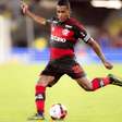 Alex Sandro, do Flamengo, demonstra confiança em companheiro