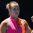 Sabalenka atropela Iva Jovic e é semifinalista do Australian Open