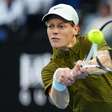 Jannik Sinner bate Shelton e vai à semi do Australian Open
