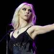 Taylor Momsen conta como é fazer turnê com o AC/DC