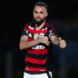 Flamengo rescinde contrato com Michael