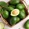 O segredo para manter o abacate verdinho por mais tempo