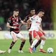 Internacional visita o Flamengo no Maracanã
