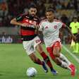 Sob vaias, Flamengo empata com o Internacional no Brasileirão