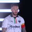 Sergio Ramos se oferece para jogar em gigante europeu