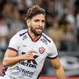 Vitória bate martelo e define futuro de Pepê; veja onde o meia vai jogar
