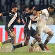 Vasco supera o Botafogo sob chuva e fecha Taça Guanabara com vitória