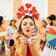 Dicas de acessórios, bolsas e tênis cheios de personalidade para arrasar Carnaval