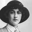 'Nada como o tédio para escrever': a misteriosa Agatha Christie em rara entrevista à BBC