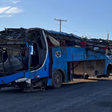 Ônibus com trabalhadores rurais tomba e 6 pessoas morrem no interior de SP