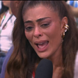 Rainha de bateria da campeã Viradouro, Juliana Paes chora com título da escola
