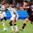 Flamengo "destrava" formação sem centroavante em 2026