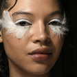 De penas a delineado: veja trends de beleza da NYFW