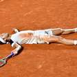 Etcheverry vence o Rio Open e celebra 1º título da ATP após jogar 7 horas de tênis em um dia