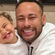 Fofura! Filha de Neymar encanta a web ao fazer oração: 'Pela família, pela saúde'