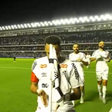 Neymar pede silêncio e homenageia Vini Jr. em comemoração de gol contra o Vasco