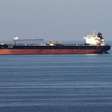 Irã fecha Ormuz e EUA pedem que navios evitem o Golfo, deixando mercado do petróleo em alerta