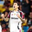 Pedro faz quatro e se aproxima de Gabigol na artilharia do Flamengo