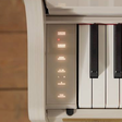 Casio lança no Brasil piano em cor 'Grey Beige' apostando no ritual de bem-estar