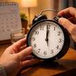 Com horário de verão no fim, brasileiros voltaram os relógios ao normal pela última vez há 8 anos