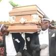 Dançando com a vida: o fenômeno dos funerais de Gana