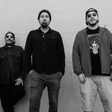 Quem é Deftones, banda que volta ao Brasil para o Lollapalooza e mudou a cena de metal