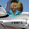 Por dentro do avião de Neymar: jato de até R$ 270 milhões cruza oceanos e leva 14 passageiros