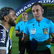 Gabigol brinca com Reinaldo após menção de árbitro à 'treta' em clássico mineiro: 'Te bato'