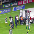 Zagueiro do Coritiba sofre concussão e deixa estádio de ambulância