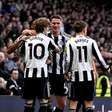 Newcastle faz jogo cirúrgico, resiste à pressão do Chelsea e vence fora de casa