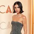 Vestido exclusivo, estética retrô, estilo minimalista: os detalhes do look de Bruna Marquezine no Oscar 2026!