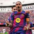 Raphinha brilha, e Barcelona vence mais uma na La Liga