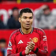 Casemiro brilha com golaço de cabeça e Manchester United bate Aston Villa na Premier League