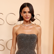 Bruna Marquezine usa broche em homenagem a Wagner Moura no Oscar