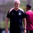 Dorival repete maior jejum no Corinthians, mas ganha respaldo da diretoria