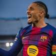 Barcelona atropela o Newcastle com show de Raphinha e avança na Champions