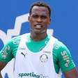 Segundo reforço mais caro da história, Arias ainda busca afirmação no Palmeiras