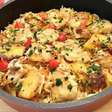 Arroz de moqueca com tilápia e banana-da-terra fácil