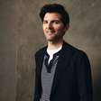 Adam Scott sabe que o final de 'Ruptura' mexeu com você