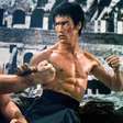 Quem venceu luta histórica entre Bruce Lee e Chuck Norris nos cinemas?