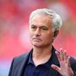 Mourinho revela que foi "proibido" pelo pai de assumir clube
