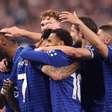 Everton vence o Chelsea e encosta no G5 da Premier League